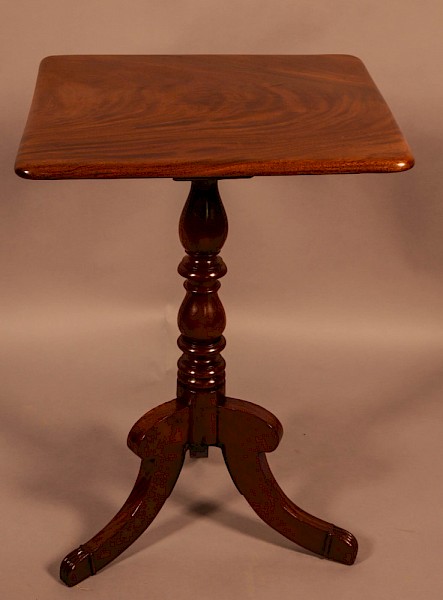 A Georgian Mahogany Tripod Table