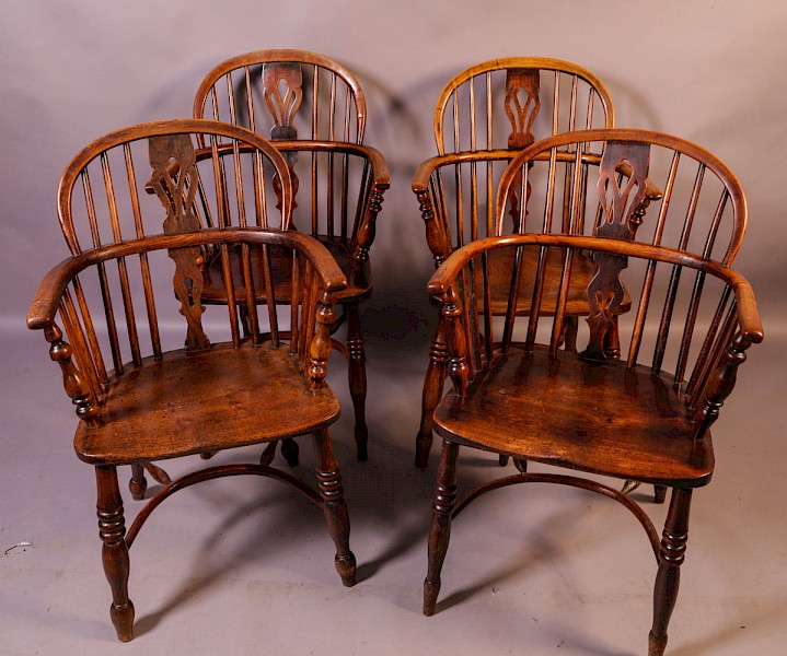 Near Matching set of 4 Windsor chairs Rockley