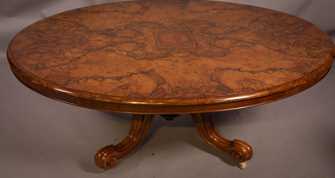 Victorian Coffee Table in Burr Walnut cabriole legs