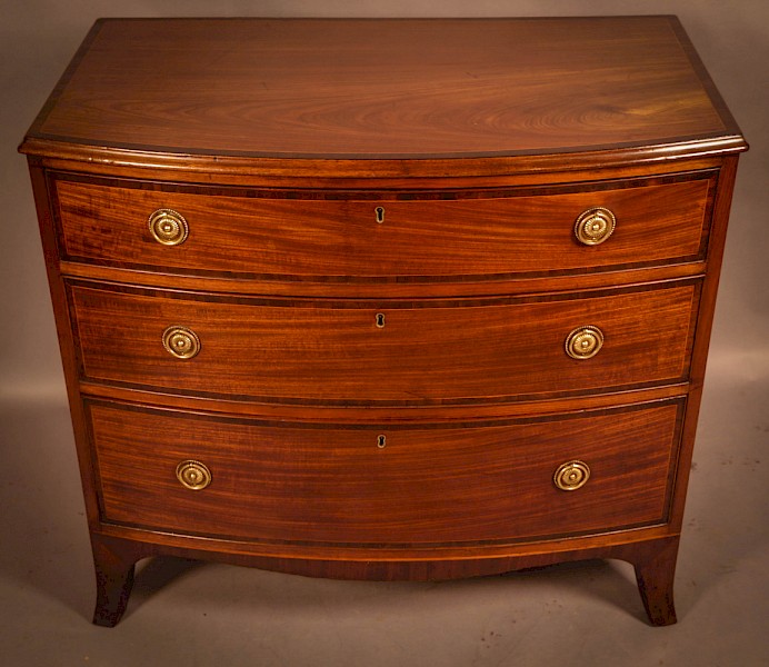 A Very Good Georgian 3 High Bow Front Chest