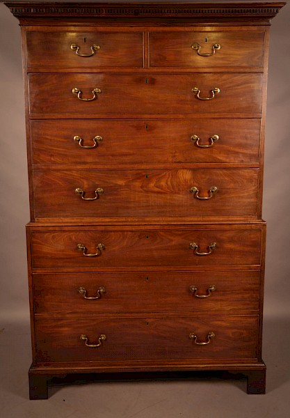 A Good Quality Georgian Chest on Chest Mahogany