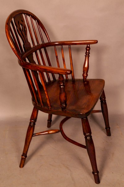 A Yew Wood low back Windsor Chair Rockley Maker c 1840