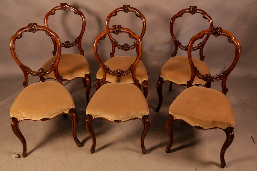 A Set of 6 Victorian Solid Walnut Dining Chairs