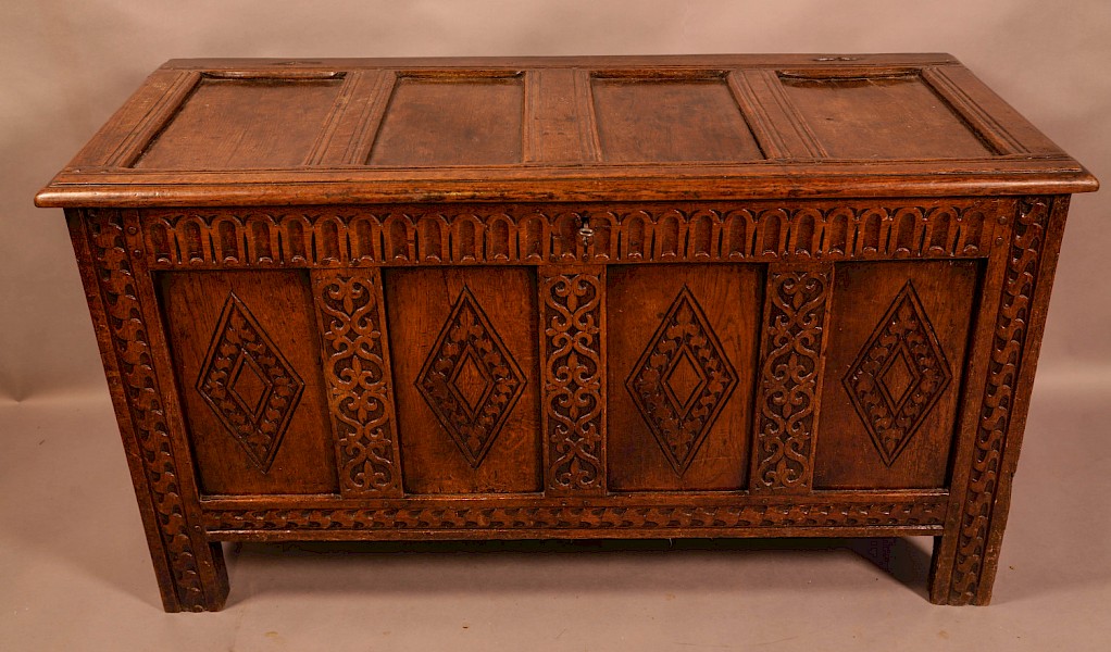 A Good 17th century Oak Coffer