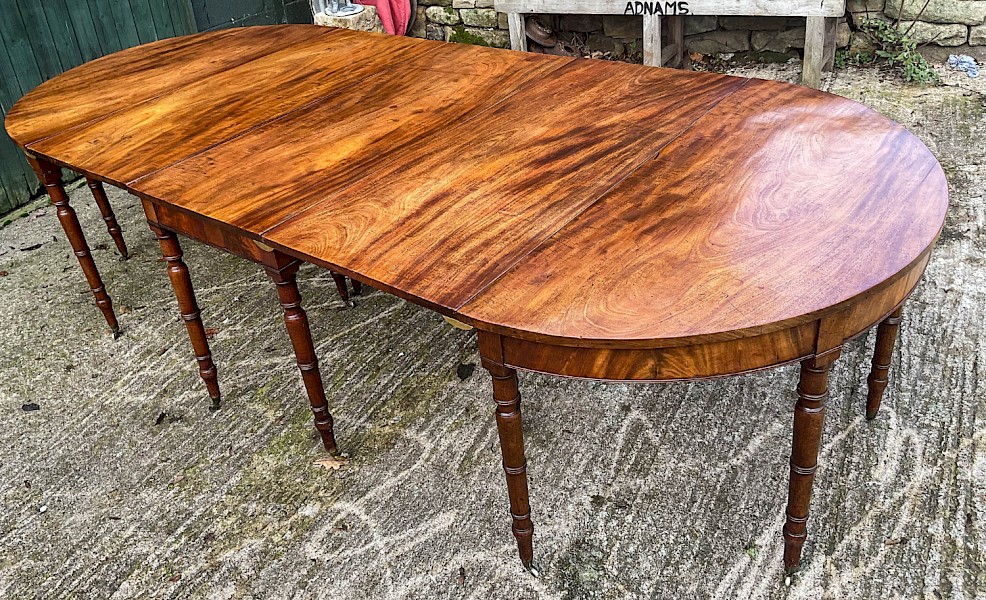 A Georgian D End Dining Table in Mahogany