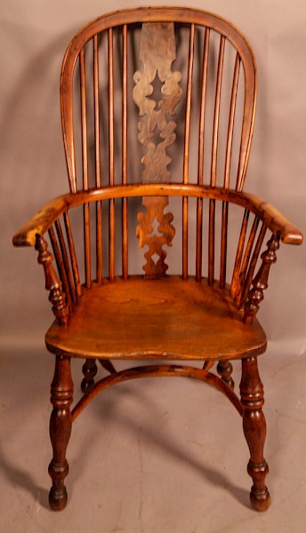 Fine Yew wood Windsor chair Allsop of Worksop c 1840 Burr Splat