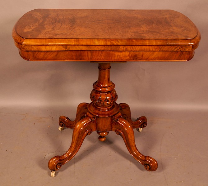 A Good Victorian Games Table Burr Walnut