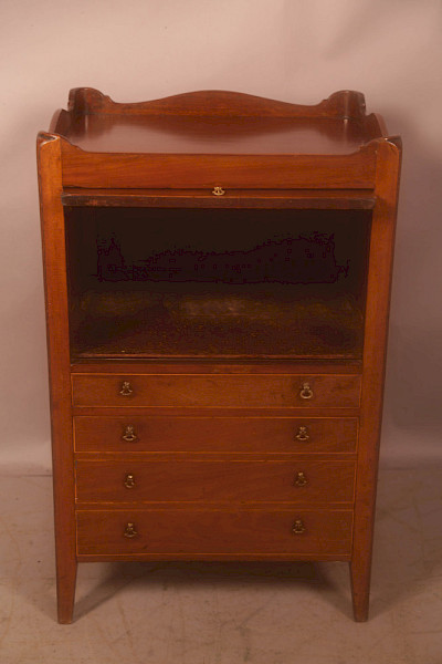 A Georgian Tray Top Chest in Mahogany