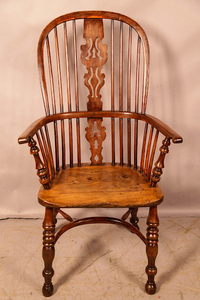 A Very Good Yew Windsor Chair by Gabbitass of Worksop c 1840