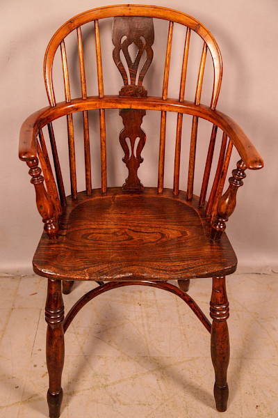 A Yew Wood Windsor Chair by Gabbitass of Worksop c 1840