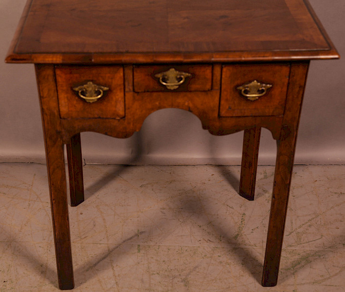 A George 1st period Side Table English Walnut