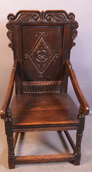 A Nice Oak Wainscott chair 17th c